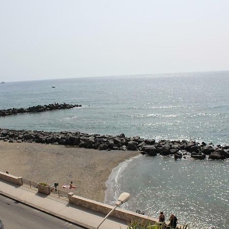 Appartamento Vista D'Incanto Giardini Naxos Ngoại thất bức ảnh